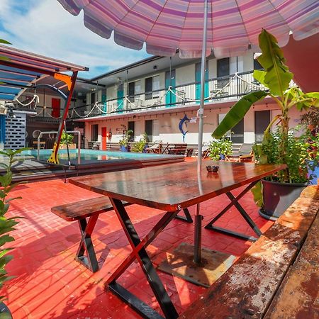 Capitanos Hotell Darwin Exteriör bild